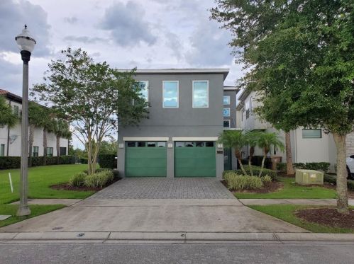 745 Golden Bear Dr, Kissimmee, FL 34747-6401