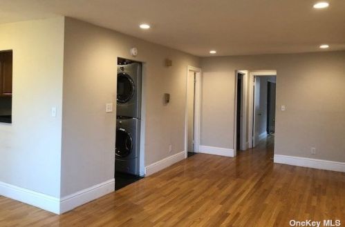 145 Grove Ave, Cedarhurst, NY 11516-2316