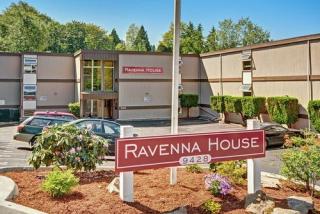 9428 Ravenna Ave, Seattle WA  98115-3386 exterior