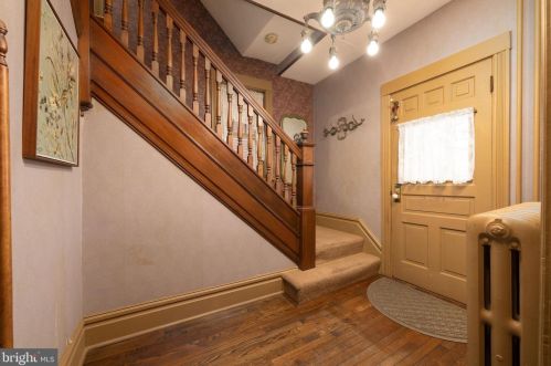 311 Walnut St, Lemoyne PA  17043-1647 exterior