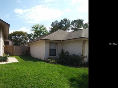 3310 Saint Lucie Dr, Casselberry, FL 32707-5545