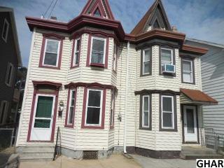 516 Bedford St, Carlisle, PA 17013-1913
