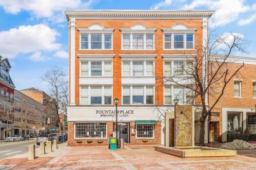 99 Washington St, Salem, MA 01970-3531