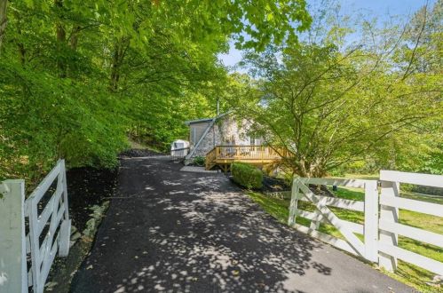 12 Echo Ln, Warwick, NY 10990-2707