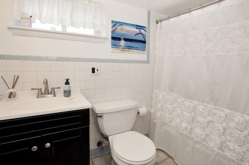 179 Astor Ave, Hawthorne NY  10532-1852 exterior