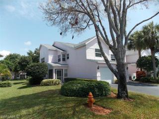 2118 Tama Cir, Naples, FL 34112-7406