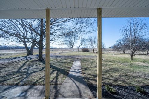 3255 White Rd, Washington Court House OH  43160-9223 exterior