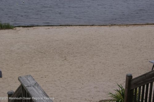 15 Van Ness Dr, Bricktown NJ  08723-5730 exterior