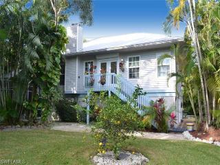 1516 Bunting Ln, Sanibel, FL 33957-4205