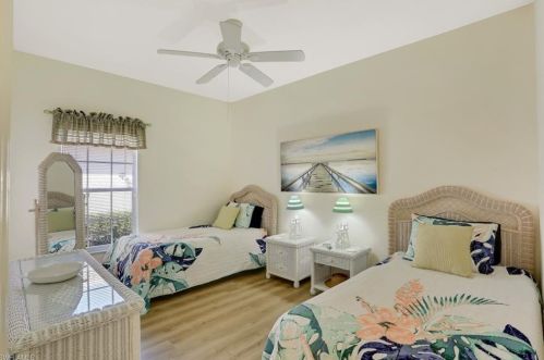 23125 Coconut Shores Dr, Bonita Springs FL 34134-9107 exterior