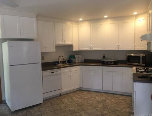 578 Old Sherman Hill Rd, Woodbury CT  06798-4007 exterior