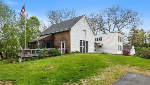 44 Winter St, Tilton, NH 03276-5409