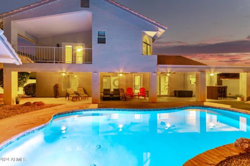 5717 Soft Wind Dr, Glendale AZ  85310-3643 exterior