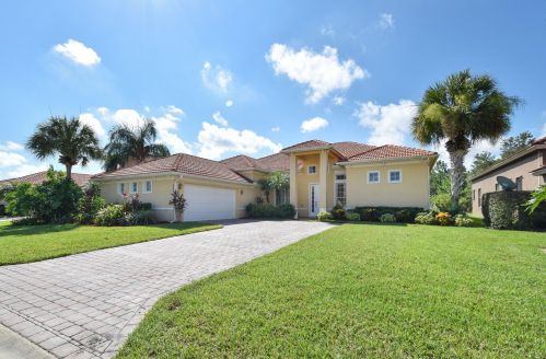 480 Dover Ct, Fort Pierce, FL 34983-3414