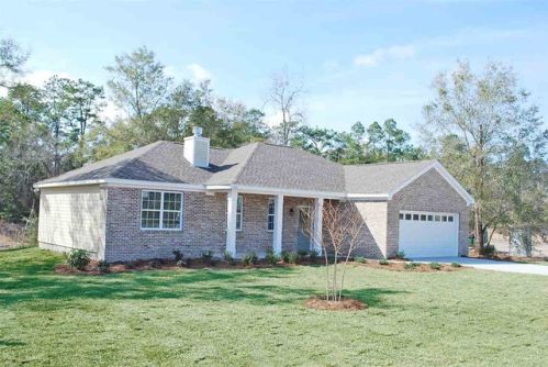 132 Juniper Dr, Crawfordville, FL 32327-1992
