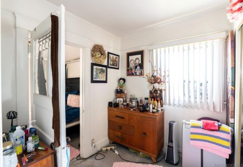 446 30th St, San Diego CA  92102-4124 exterior