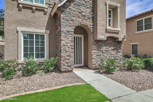 5704 21st Pl, Phoenix, AZ 85040-3459