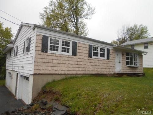 128 Wood Ave, Monticello, NY 12701-2329