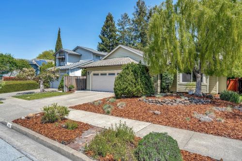 2418 Pinercrest Dr, Santa Rosa, CA 95403-8939
