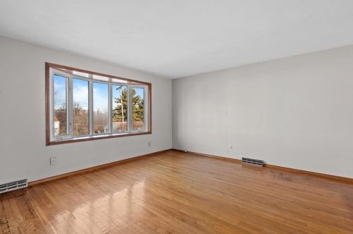 1062 Huston Dr, Pittsburgh, PA 15122-3102