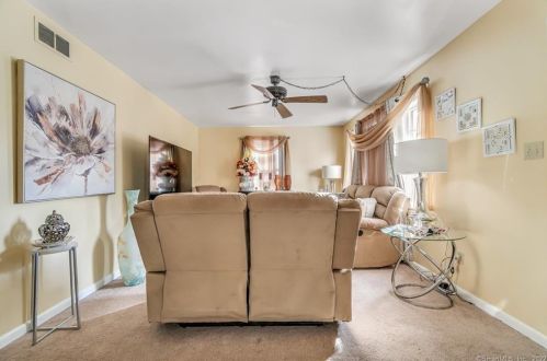 234 Pilgrim Pl, Bridgeport CT  06610-1340 exterior