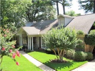 514 Wakefield Dr, Montgomery, AL 36109-2318