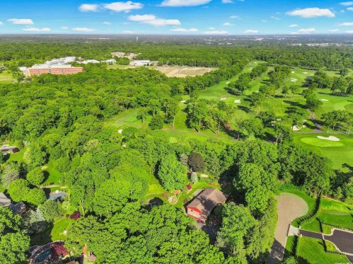 55 Rolling Hill Ln, Westbury, NY 11568-1029