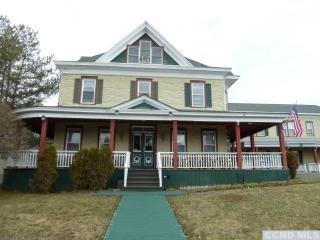 132 Main St, Tannersville, NY
