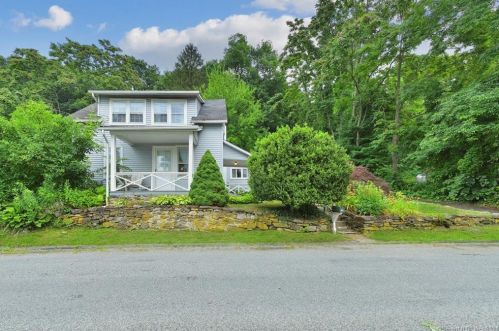 116 Malletts Ln, Northville, CT 06776-3110