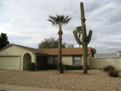 7338 Diamond Ave, Mesa, AZ 85208-2081