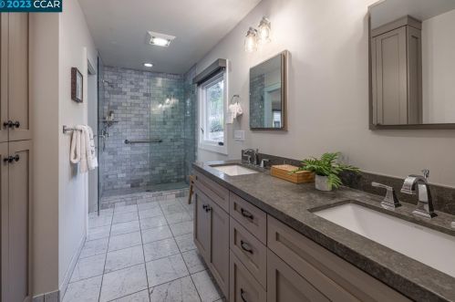 9 Southwood Dr, Orinda CA  94563-3010 exterior