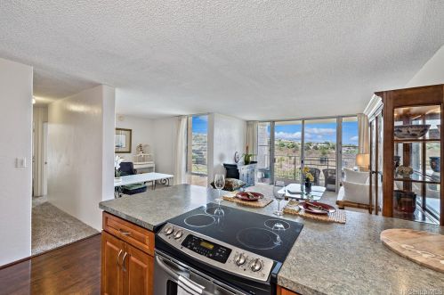 98-707 Iho Pl, Aiea, HI 96701