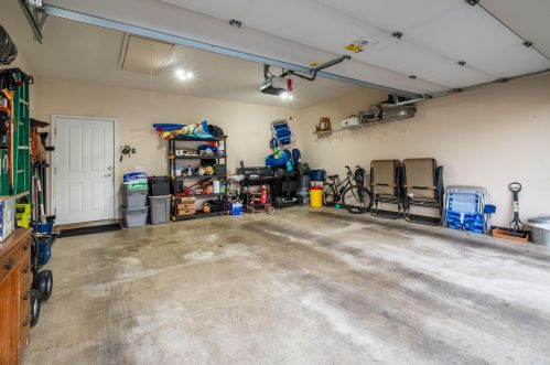 1280 Paddock Loop, Washington Ch, OH 43160-8891
