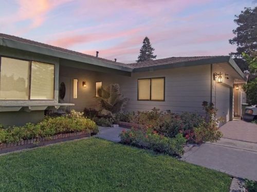 965 Tuolumne Rd, Turlock CA  95380-9541 exterior