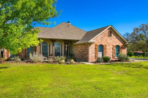 208 Harrison Ct, Denton, TX 76208-5008