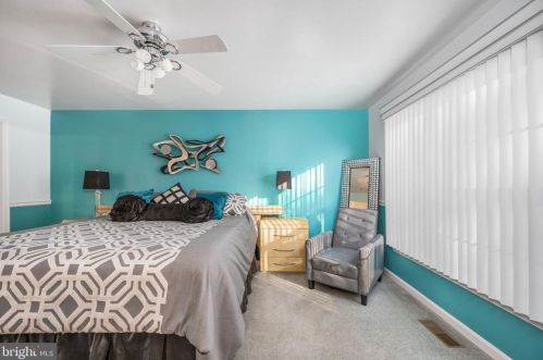 15581 Andover Heights Dr, Woodbridge VA  22193-1071 exterior