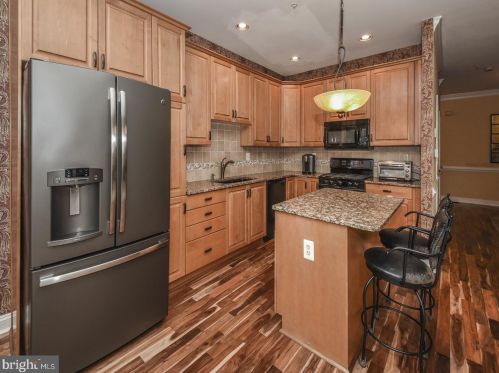 167 Meadow View Ln, Lansdale PA  19446-5930 exterior