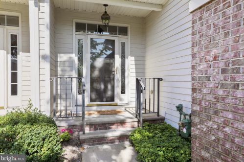 46 Schindler Ct, Lawrence Township NJ  08648-2578 exterior