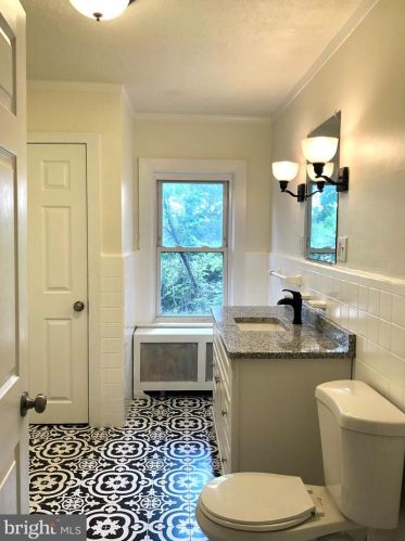 424 Morris St, West Deptford NJ  08096-2633 exterior