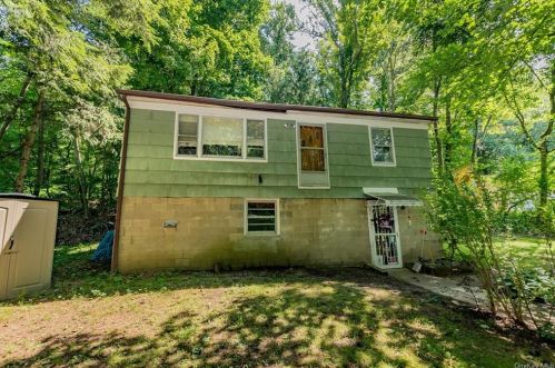 23 Barnard Rd, Patterson, NY 12563-1228