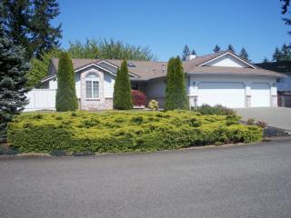 9514 Alexander Dr, Olympia, WA 98516-7107