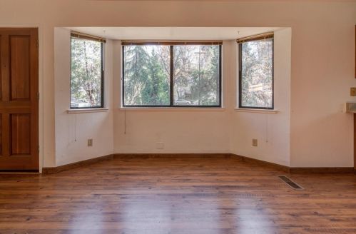708 Doris Dr, Grass Valley CA  95945-5524 exterior