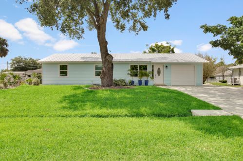 1266 Parma Ave, Fort Pierce, FL 34953-2205