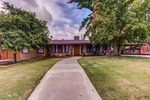 1108 Greenwood Dr, Bakersfield, CA 93306-5934