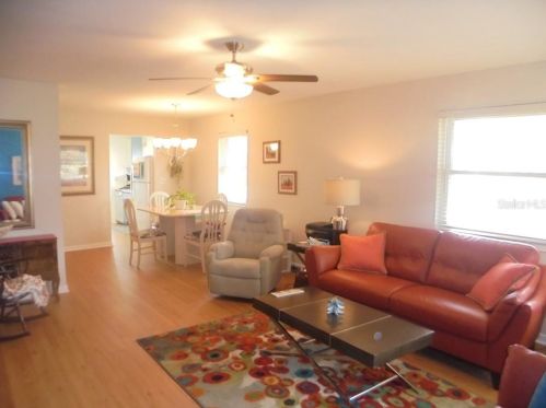 6050 21st St, Saint Petersburg, FL 33714-4764