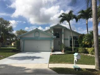 6021 Citrine Ct, Boynton Beach FL  33472-2454 exterior