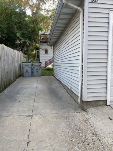 1032 20th St, Milwaukee WI 53204-2052 exterior