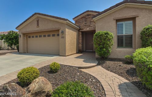4583 Jude Ln, Gilbert, AZ 85298-4667