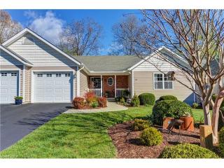 308 Charlestown Dr, Hendersonville, NC 28792-3539