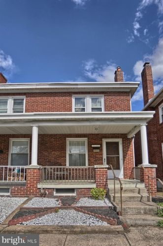 3105 6th St, Harrisburg, PA 17110-2710